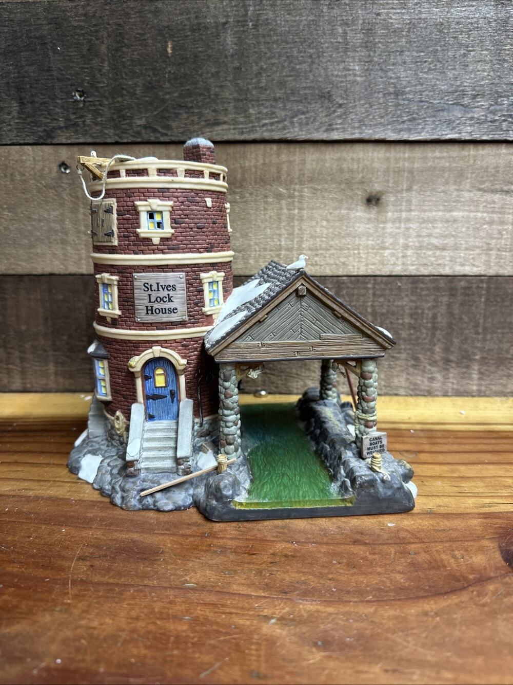 Dept 56 St. Ives Lock House Dickens Village In Box